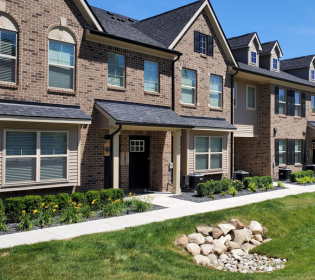 Multiple single story homes from the streetview